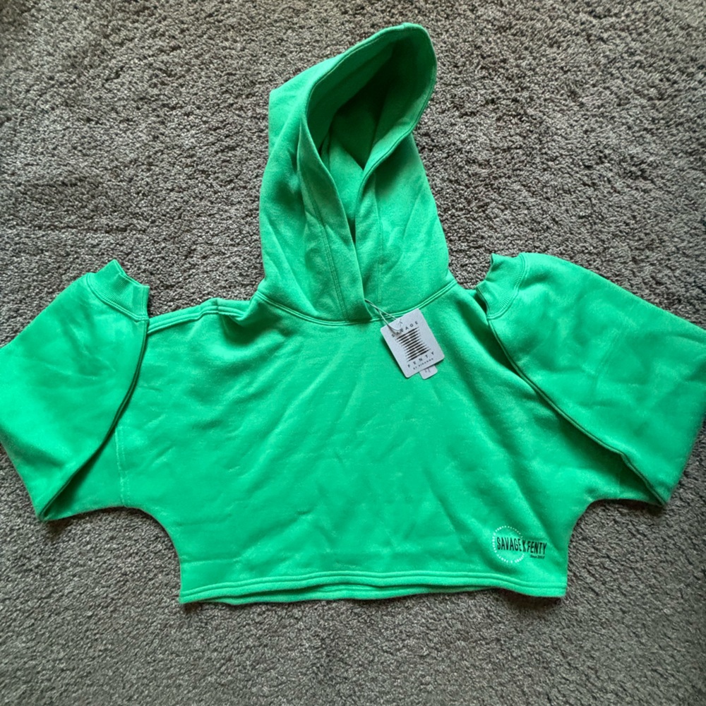 BRAND NEW WITH TAGS SAVAGE X FENTY CROPPED HOODIE SELLING SWEATPANTS TOO
